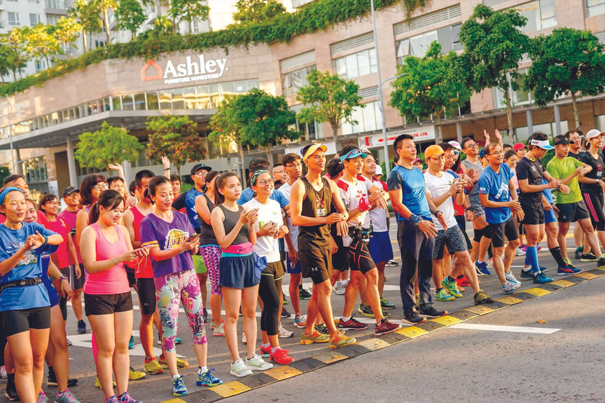 Các thành viên nhóm chạy SRC