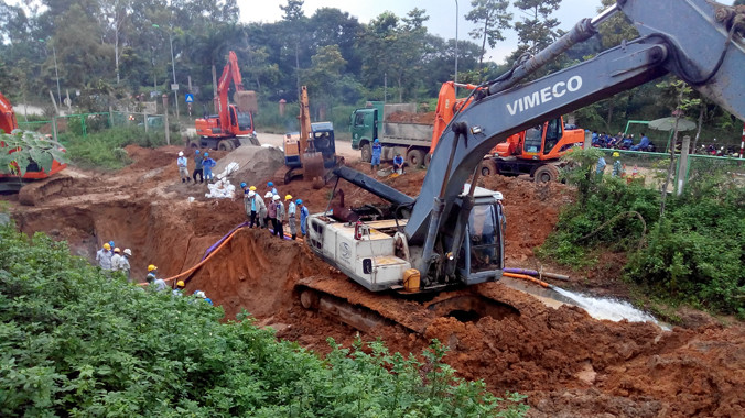 Theo ông Phạm Anh Tuấn, việc giám định chậm nguyên nhân vỡ, chất lượng và độ bền ống nước của dự án nước Sông Đà đã khiến cho vụ án Hoàng Thế Trung và đồng phạm bị chậm trễ theo. Ảnh: Thanh Hà