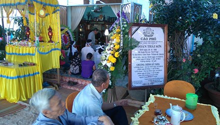 Gia đình tổ chức hậu sự cho nghi can Sơn