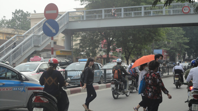 Bỏ qua cầu bộ hành