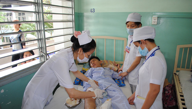 Một ca điều trị bệnh nhân. Ảnh: PV