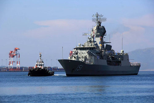 Australia để ngỏ khả năng cùng Mỹ tuần tra gần các đảo Trung Quốc xây dựng trái phép ở Biển Đông. Ảnh: EPA.