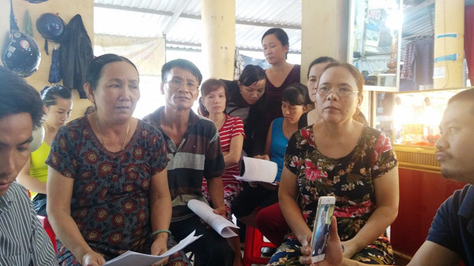 Tiểu thương huyện Quảng Điền được thông báo phải dời khỏi khu chợ trung tâm này. Ảnh: Ngọc Văn