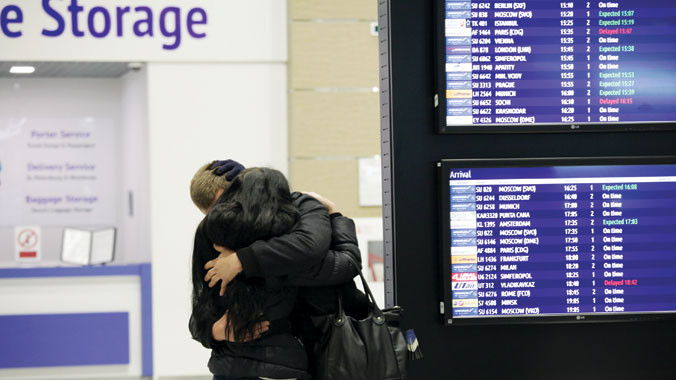 Xót xa nhiều thi thể trẻ em mắc kẹt trong ghế ngồi