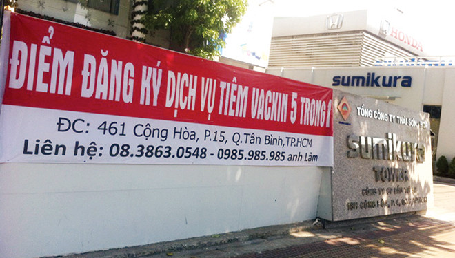 Băng rôn còn được treo tại một địa chỉ khác cũng nằm trên đường Cộng Hòa (quận Tân Bình, TPHCM) Ảnh: Quốc Ngọc