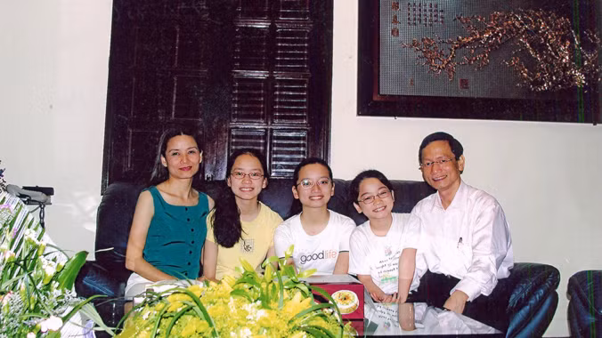 Gia đình doanh nhân Vũ Văn Tiền.
