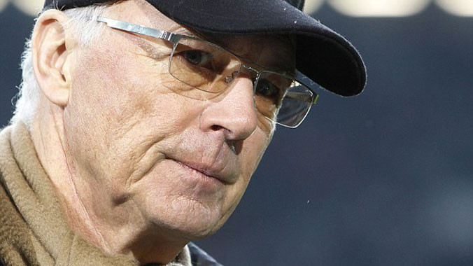 “Hoàng đế” Beckenbauer thừa nhận sai lầm trong việc chi trả cho FIFA khoản tiền hơn 7 triệu USD liên quan đến World Cup 2006. Ảnh: AP