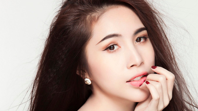 Thủy Tiên: Âm mưu bịt tai khán giả?