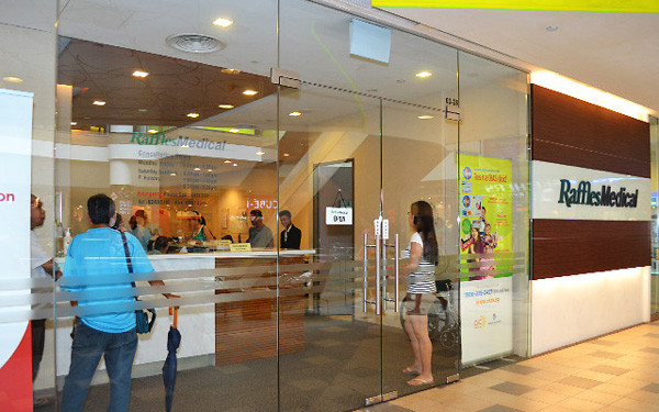 Một bệnh viện ở Singapore có dịch vụ tiêm vắc-xin