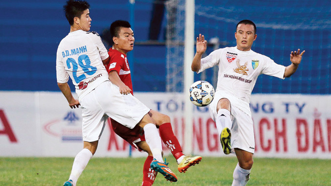 Các cầu thủ sẽ được bảo hiểm chấn thương từ mùa giải 2016. Ảnh: VSI