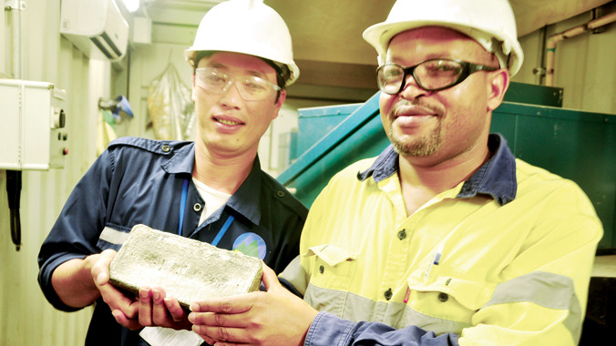 Dù còn nợ thuế hàng trăm tỷ đồng, nhưng 2 Cty Vàng Phước Sơn và Bồng Miêu vẫn xin bán gần 400kg vàng nguyên liệu?