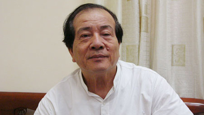 Nhà thơ Hữu Thỉnh: Tôi coi như Phan Huyền Thư nghịch dại.