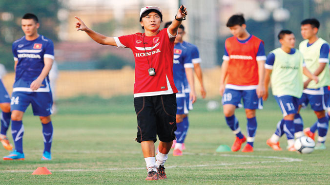 Dù gặp nhiều chỉ trích từ một bộ phận dư luận, HLV Miura vẫn sẽ dẫn dắt ĐTVN đến khi hợp đồng hiện nay kết thúc. Ảnh: VSI