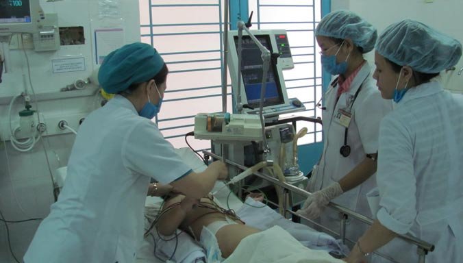 Một buổi thực hành của sinh viên y khoa. Ảnh: Lê Nguyễn