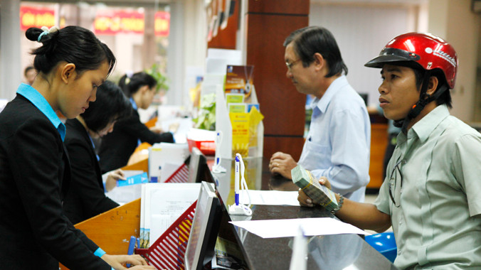 Có trường hợp cơ quan hải quan vẫn bắt doanh nghiệp nộp hồ sơ giấy. Ảnh: Đức Huy