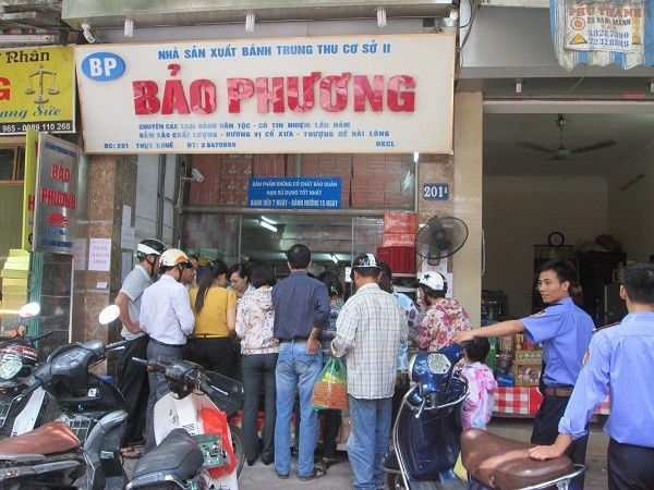 Cơ sở bánh trung thu Bảo Phương bị phạt 14 triệu đồng.