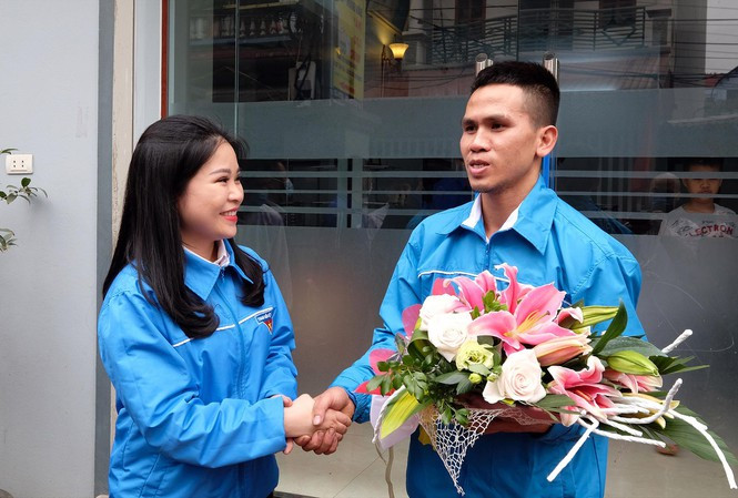 Hành động cứu cháu bé rơi từ tầng 12 của anh Nguyễn Ngọc Mạnh được cộng đồng khen ngợi hết lời ảnh: p.v