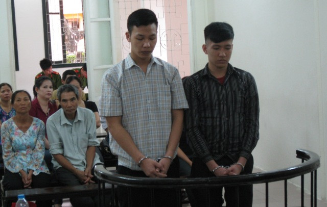 Hai "thiếu gia" trước vành móng ngựa