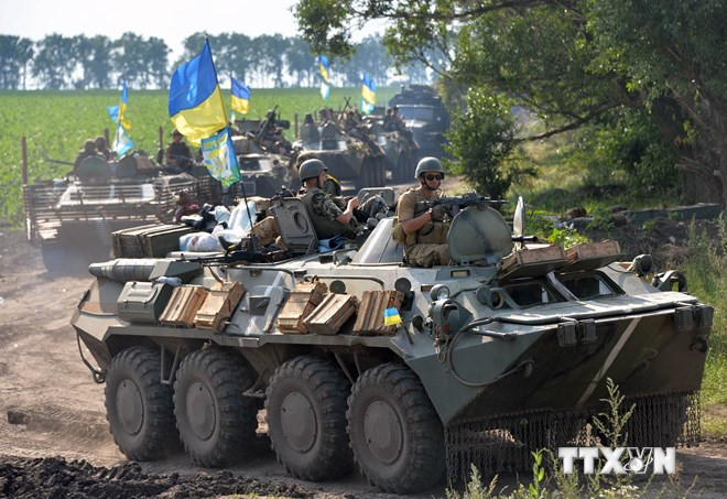 Binh sỹ Ukraine tại một vị trí đóng quân gần thành phố Slavyansk. (Ảnh: AFP/TTXVN) 
