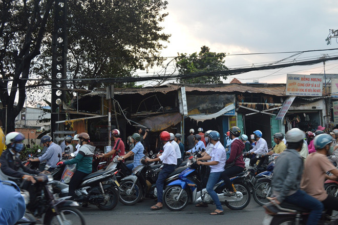 Hiện trường vụ cháy. Ảnh: Ngô Bình