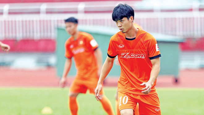 Công Phượng đang dần tìm lại hình ảnh của mình, lối chơi bớt rườm rà và phù hợp hơn với lối chơi của toàn đội. Ảnh: VSI