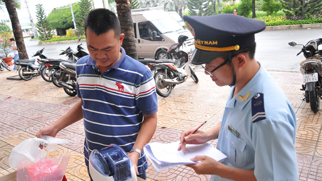 Tạo thuận lợi tối đa cho doanh nghiệp xuất nhập khẩu là ưu tiên hàng đầu của ngành hải quan. Ảnh: Tuấn Nguyễn