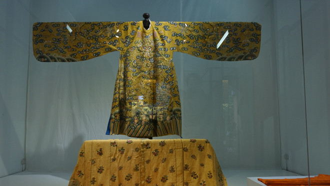 Hoàng (Long) bào Đại triều xuân-hạ của Hoàng đế. Ảnh: Toan Toan