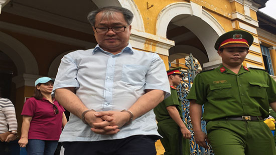 Phạm Công Danh tại phiên xét xử sáng 16/1. Ảnh: Công lý