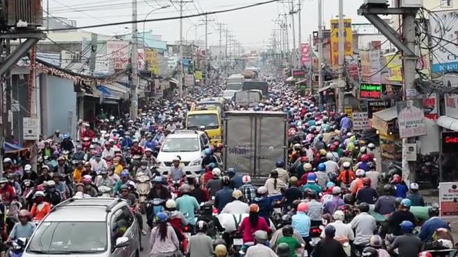 Cảnh kẹt xe trên QL50 đoạn qua Quận 8 (TPHCM) trong ngày 22/1