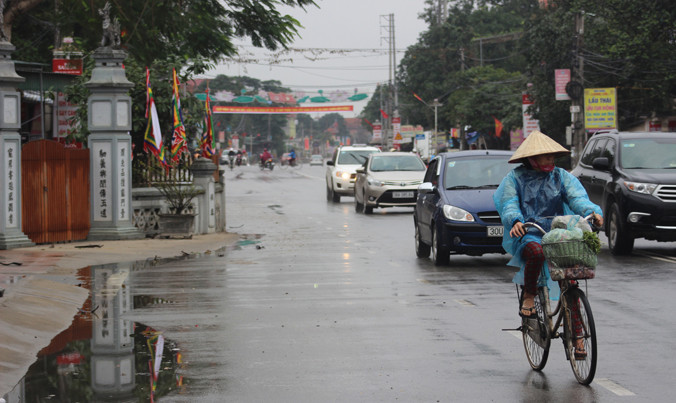 Nhà thờ họ Đặng đang án ngữ trên hành lang ATGT đường bộ.