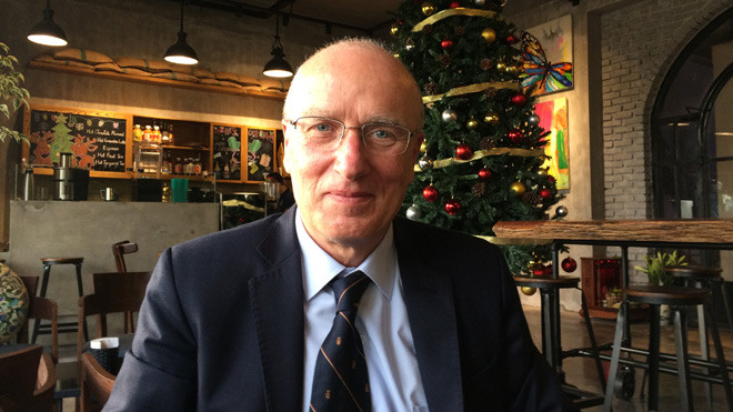 GS Jean-Marie Crouzatier trao đổi với phóng viên Tiền Phong tại Hà Nội. Ảnh: Thái An