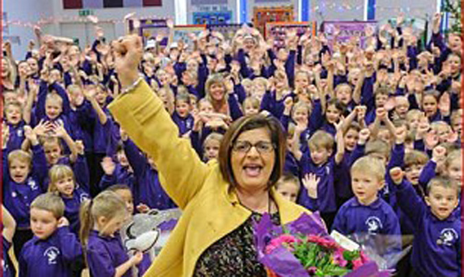 Cô Pepe Hart trở thành người đầu tiên thắng kiện ở Anh sau khi bị “ném đá” trên mạng xã hội. Ảnh: Telegraph