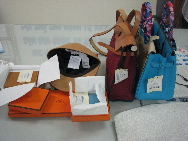 Tang vật được hoàn thuế 48 triệu trong ngày 12/7.