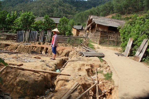 Ngôi nhà của nạn nhân sau vụ thảm án giờ chỉ còn là mảnh đất hoang. Ảnh: Phan Sáng 