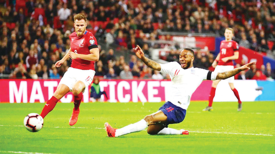 Người Anh (đang gặp khó sau trận hòa Scotland) có thể chặn đứng bước tiến của CH Séc?