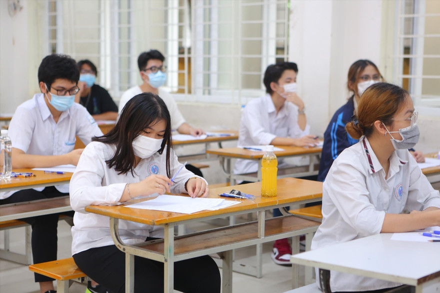 Quyền lợi của thí sinh thi và xét đặc cách tốt nghiệp THPT được đảm bảo như nhau. Ảnh: Trọng Tài