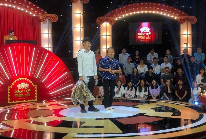 Những gameshow hài nhảm dễ dãi, kém chất lượng như sản phẩm “mỳ ăn liền”