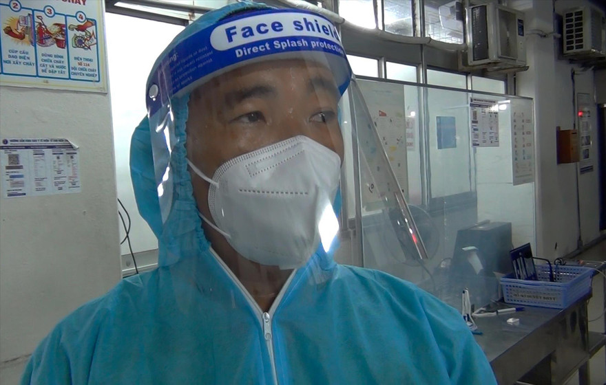 Một tháng "ôm" taxi cấp cứu, ông Mỹ chưa một lần về nhà thăm gia đình 