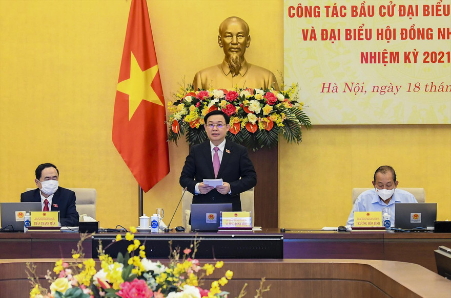 Chủ tịch Quốc hội Vương Ðình Huệ phát biểu tại Hội nghị. Ảnh: Như Ý