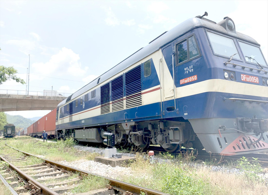 Nếu có vốn triển khai theo quy hoạch, bộ mặt đường sắt hơn 1 thế kỷ sẽ đổi thay chỉ trong 1 thập kỷ. Ảnh: VNR