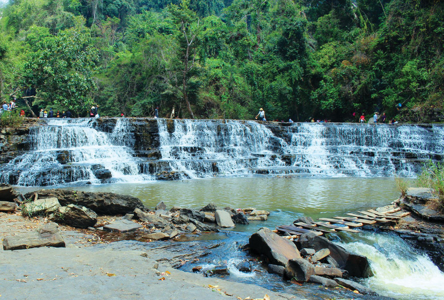 Thác Thủy Tiên là một trong những danh thắng đẹp nhất của tỉnh Ðắk Lắk 