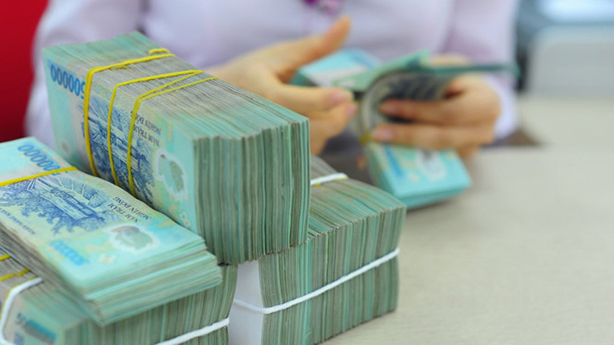 Phó Thống đốc: Ngân hàng đang 'đỏ mắt' tìm khách hàng cho vay