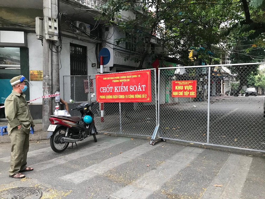 Hà Nội đang tập trung xử lý nhiều ổ dịch COVID-19 Ảnh: Hoàng Mạnh Thắng 