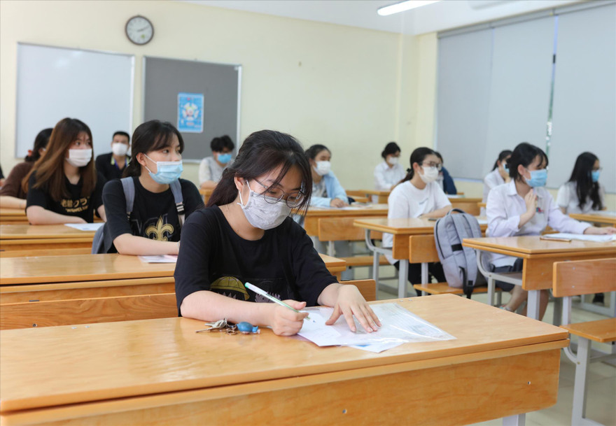 Thí sinh cần ôn tập tốt nội dung chương trình học THPT để dự thi đánh giá năng lực. Ảnh: Như Ý 