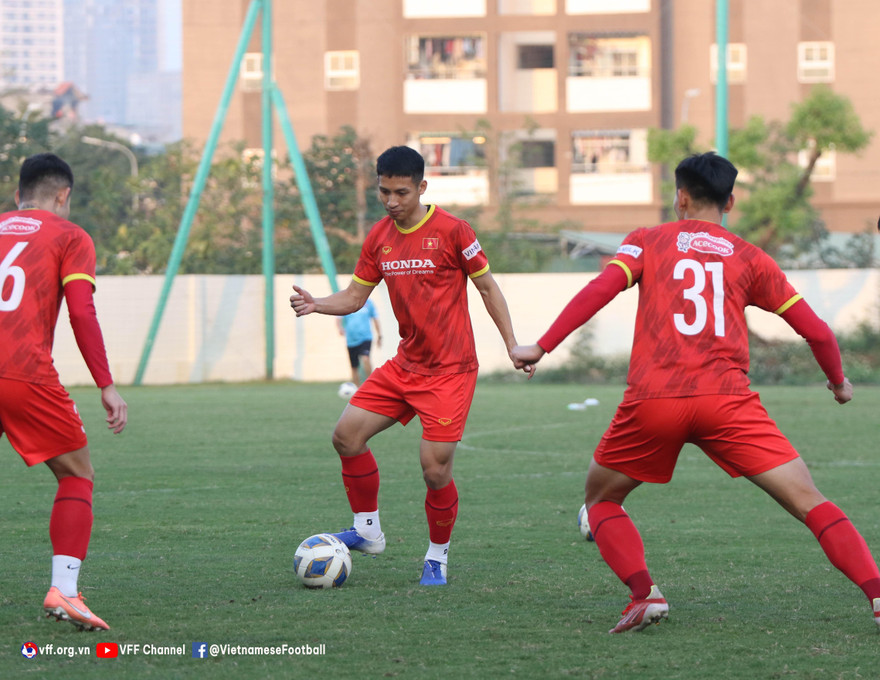 Sự trở lại của Đỗ Hùng Dũng được chờ đợi sẽ giúp tuyến giữa đội tuyển Việt Nam chắc chắn hơn ảnh: Anh Đoàn