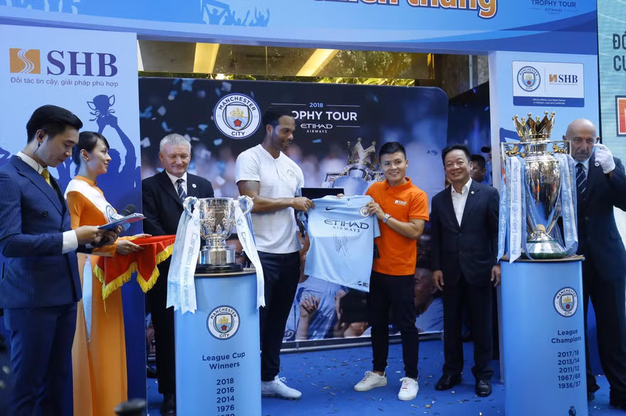 CLB Hà Nội sẽ phải giữ chân Quang Hải để duy trì sức mạnh chuyên môn cũng như sức hút đội bóng? 