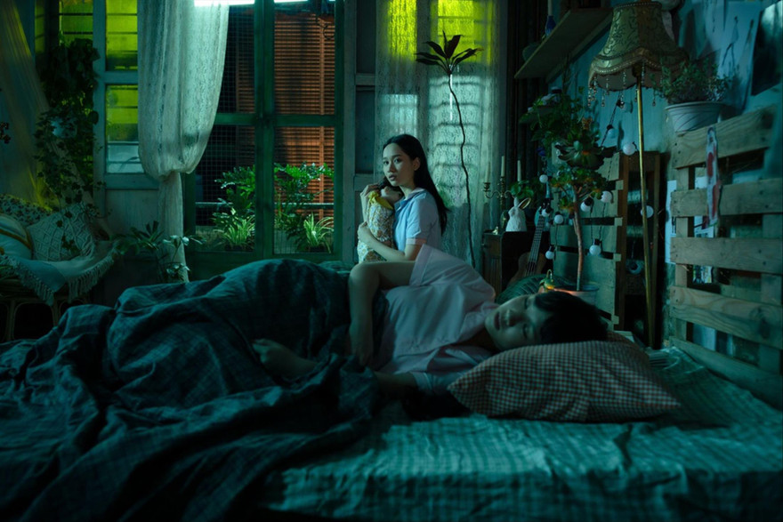 Phòng trọ sinh viên cũng chật cứng đồ đạc 