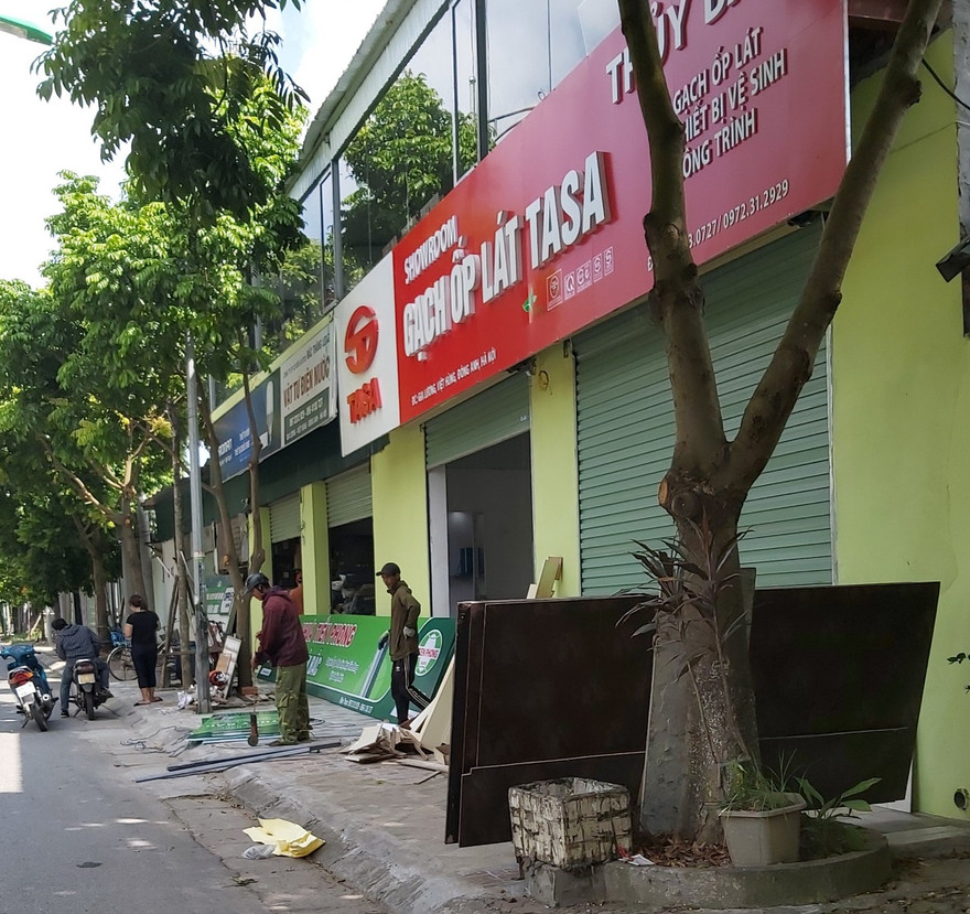 Khu vực đường thành Cổ Loa bị người dân chiếm dụng để ở và kinh doanh