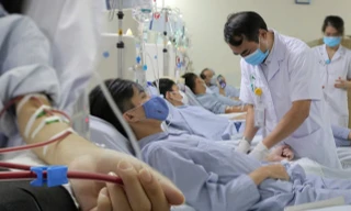 Người trẻ đối diện với suy thận từ thói quen ăn uống, dùng thuốc tưởng vô hại