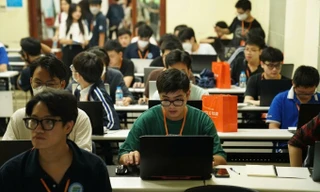 Sinh viên lo lắng buồn chán, ít cơ hội làm thêm khi học tập ở ngoại thành 